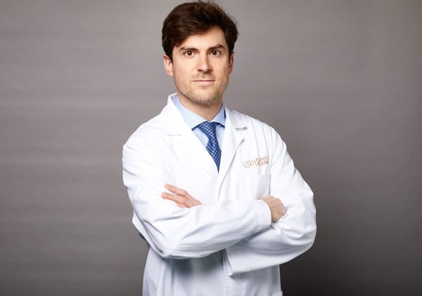 Dr.  Ramón Tarragona