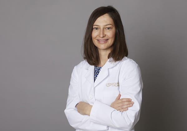 Dra.  Claudia Frigo