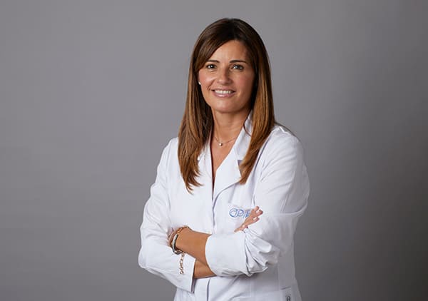 Dra.  Azucena Fernández