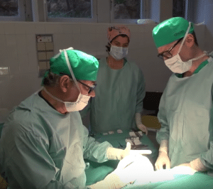 procedimiento quirurgico para un cambio de prótesis